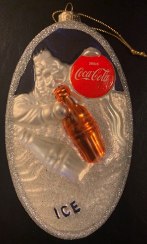 04526-1 € 12,50 coca cola kerstbal ovaal.jpeg